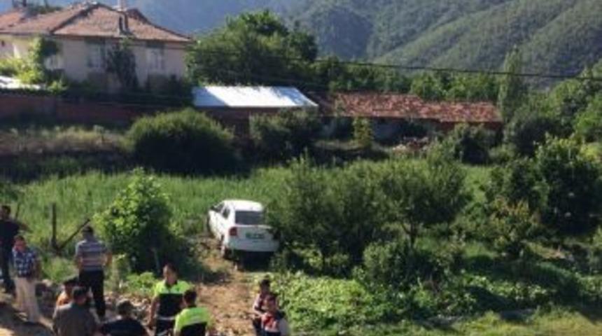 Bayrama Giden Aile Kaza Yaptı: 4 Yaralı