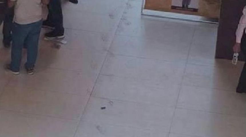 Alışveriş Merkezinde Intihar Etti