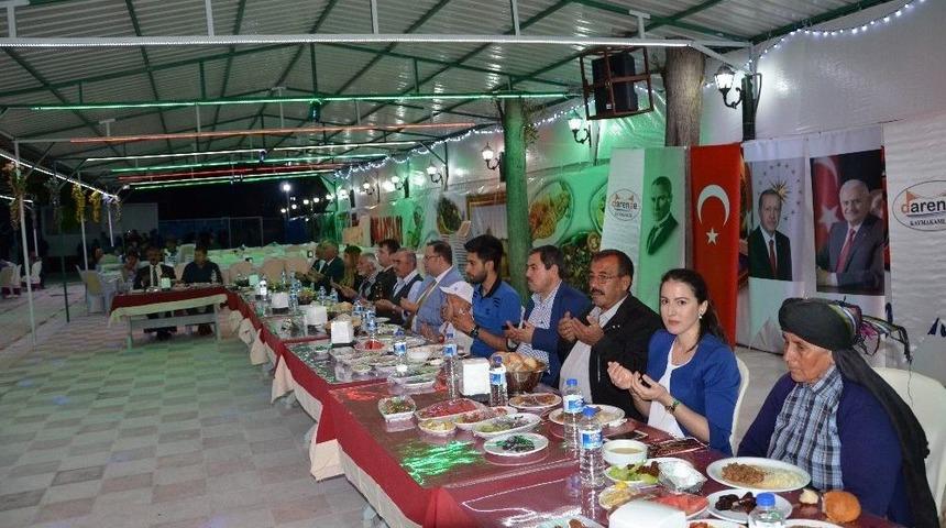 Kaymakam &Ouml;zdemir Şehit Yakınları Ve Gaziler İle İftarda Bir Araya Geldi