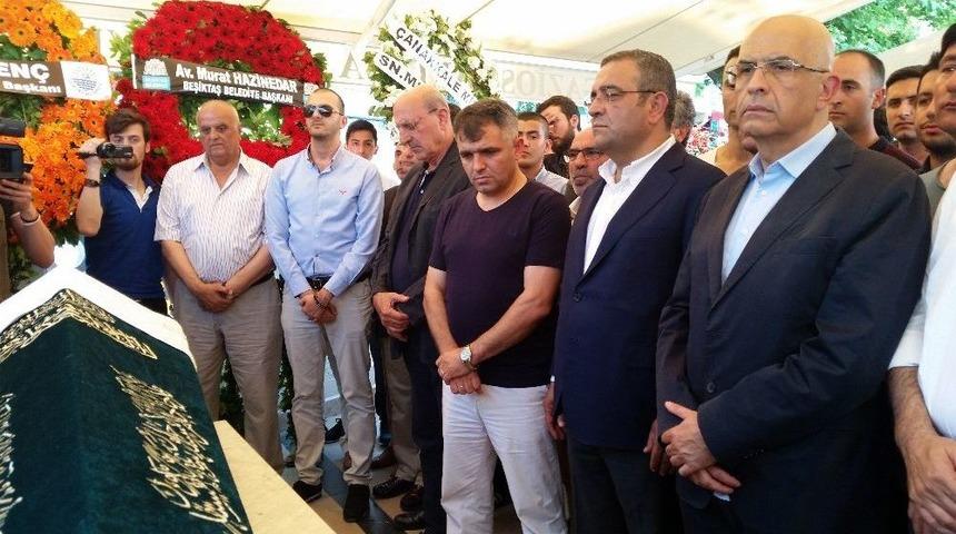 Enis Berberoğlu&rsquo;nun Kayınpederi Son Yolcuğuna Uğurlandı