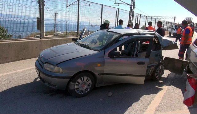 Kocaeli’de Trafik Kazası: 2 Yaralı