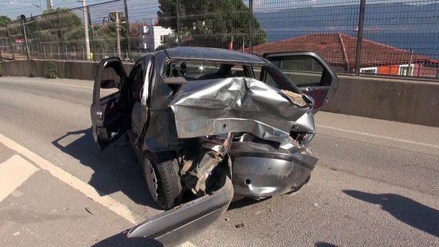 Kocaeli’de Trafik Kazası: 2 Yaralı