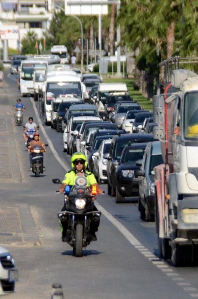 Bodrum'da Tatilci Yoğunluğu 