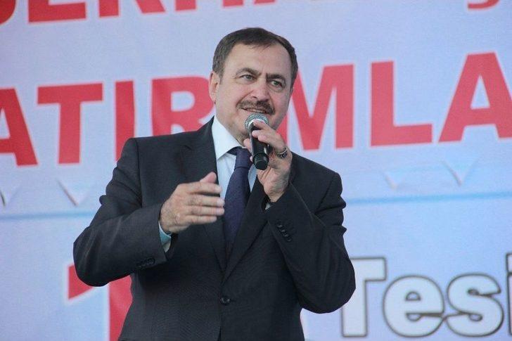 Bakan Eroğlu’dan Selimiye’nin Gölgesinde Dev İftar G2