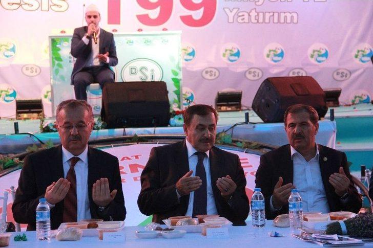 Bakan Eroğlu’dan Selimiye’nin Gölgesinde Dev İftar G4