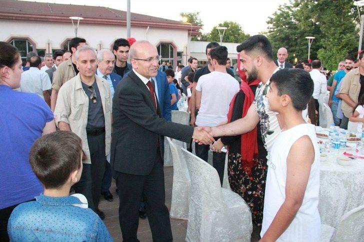 Başbakan Yardımcısı Şimşek, Batman’da İftar Programına Katıldı G2