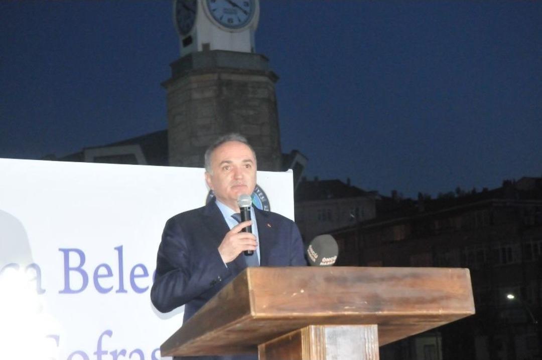 Bakan Faruk &Ouml;zl&uuml; D&uuml;zce&rsquo;de