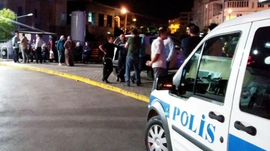 Kavga Ettiği Kişiye Kızdı, Rastgele Ateş A&ccedil;tı: 5 Yaralı