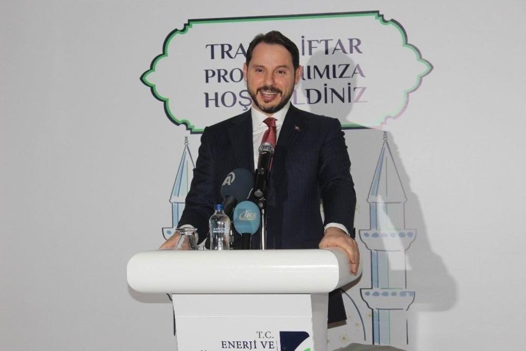 Bakan Berat Albayrak: &ldquo;15 Temmuz&rsquo;a Birileri Kontroll&uuml; Darbe Diyorsa, Ya Bu Darbenin İ&ccedil;indedir, Ya Da Destek&ccedil;isidir&rdquo;