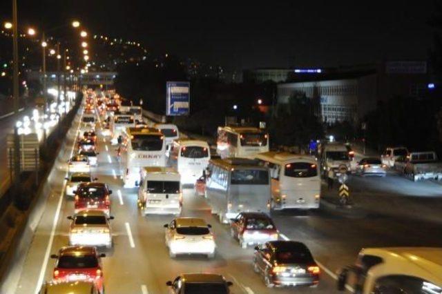 İzmit'te Bayram Trafiği Yoğunluğu (2)