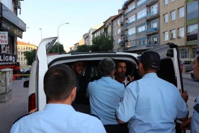 (güncelleme) Şehir Magandalarının Silahlı Kavgasında Yoldan Geçen 2 Kişi Yaralandı