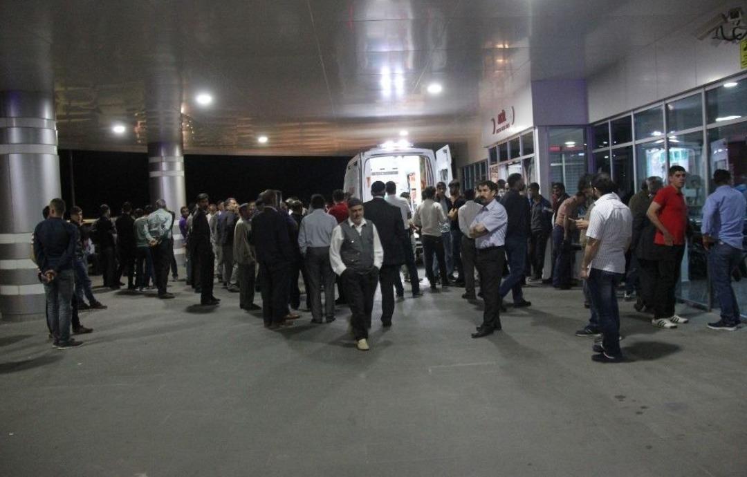 Yılmaz, Yaralı Askerleri Ziyaret Etti