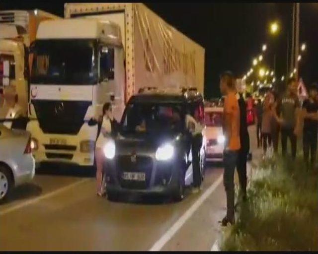 Boğa Hem Yolu Hem De Bayramı Şaşırdı 1