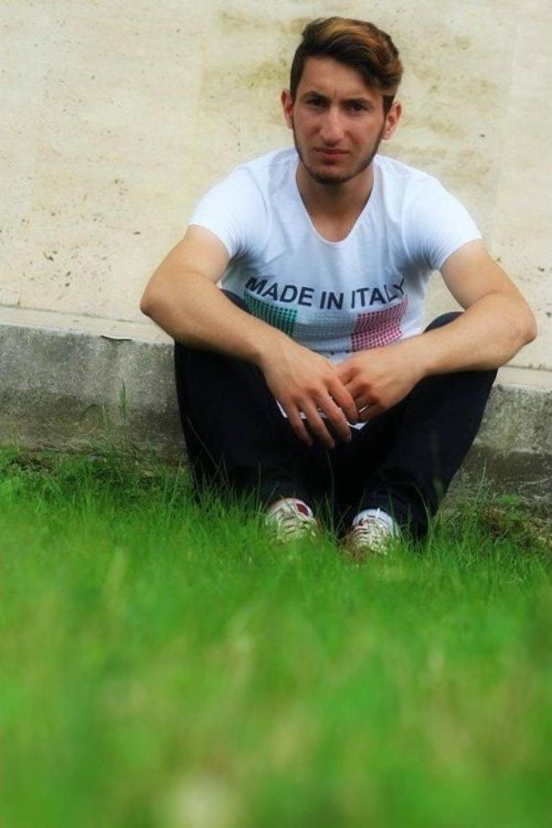 Gen&ccedil;lerin Kavgasında Bı&ccedil;aklar &Ccedil;ekildi: 1 &Ouml;l&uuml; 3 Yaralı