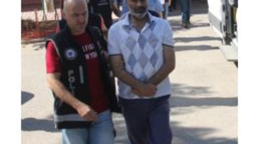 Fet&ouml;&rsquo;den Adliyeye Sevk Edilen 11 Polisten 2&rsquo;si Tutuklandı