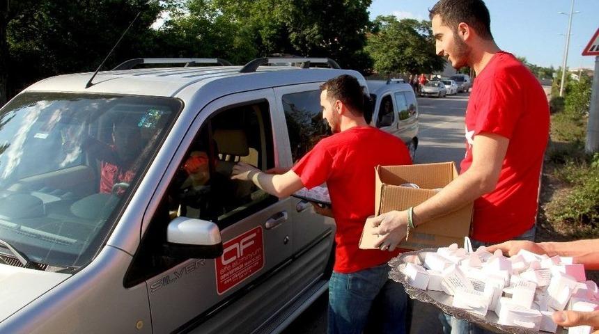 (&ouml;zel Haber) Suriyeli Gen&ccedil;lerden Teşekk&uuml;r Ve İkram