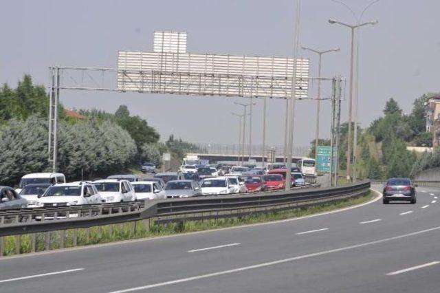 Bayram Tatilcileri Adım Adım Ilerledi 1