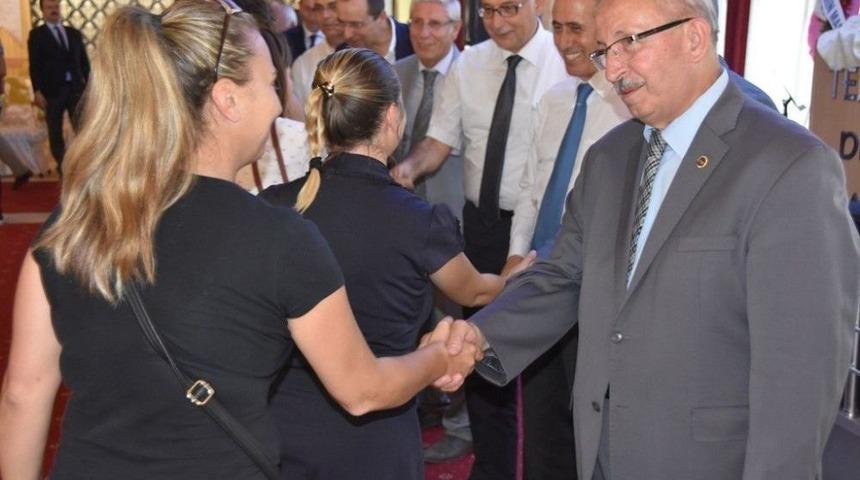 Büyükşehir Belediye Personeli Bayramlaştı