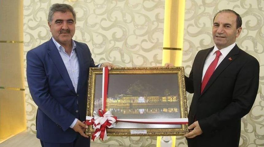 &Ouml;zdemir&rsquo;den Işık&rsquo;a S&uuml;rpriz Tablo
