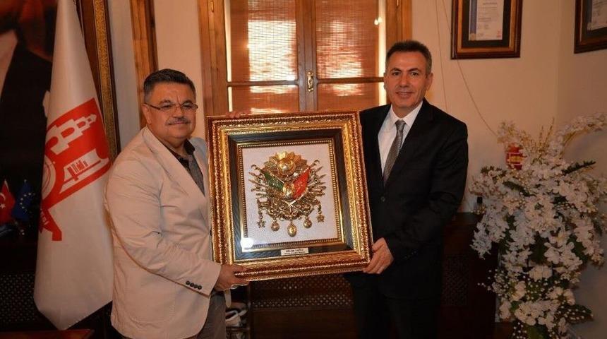 Vali Elban&rsquo;dan Başkan Yağcı&rsquo;ya Veda Ziyareti