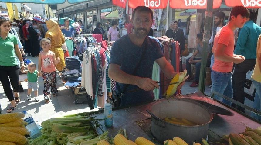 Iğdır&rsquo;da Bayram &Ouml;ncesi Pazar Kuruldu