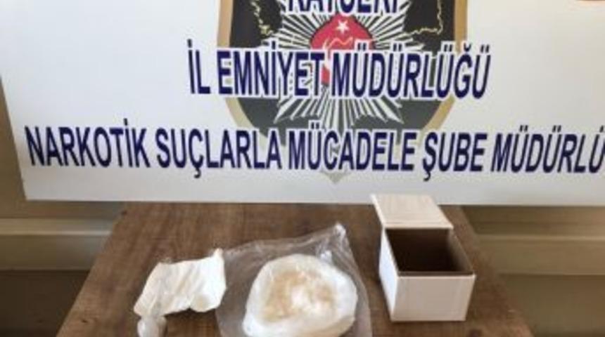 Uyuşturucu Satıcılarına Operasyon: 1 G&ouml;zaltı