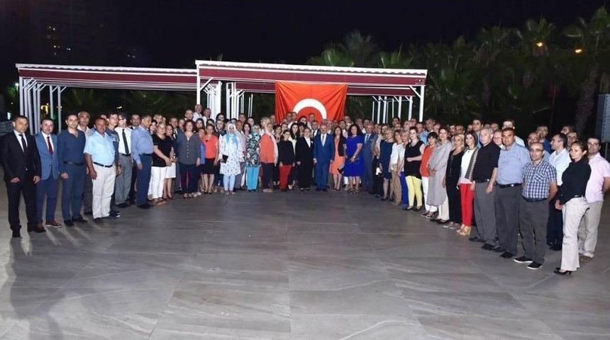 Vali &Ccedil;akacak, Valilik Personeliyle İftarda Vedalaştı