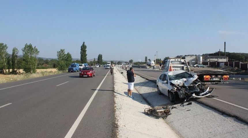 &Ccedil;anakkale - İzmir Yolunda Kaza: 1 &Ouml;l&uuml;