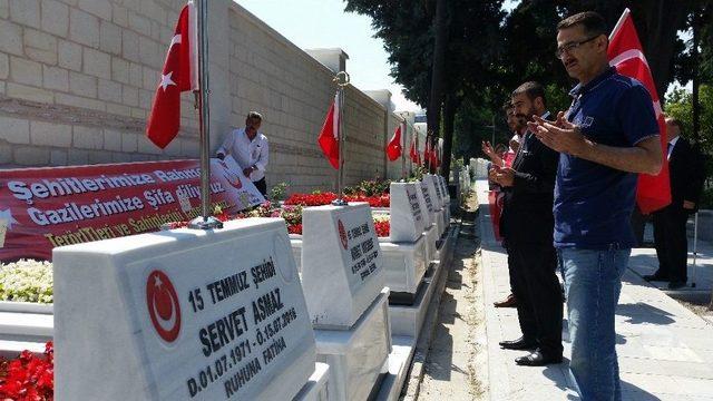 15 Temmuz Gazileri, 15 Temmuz Şehitlerinin Kabirlerini Ziyaret Etti