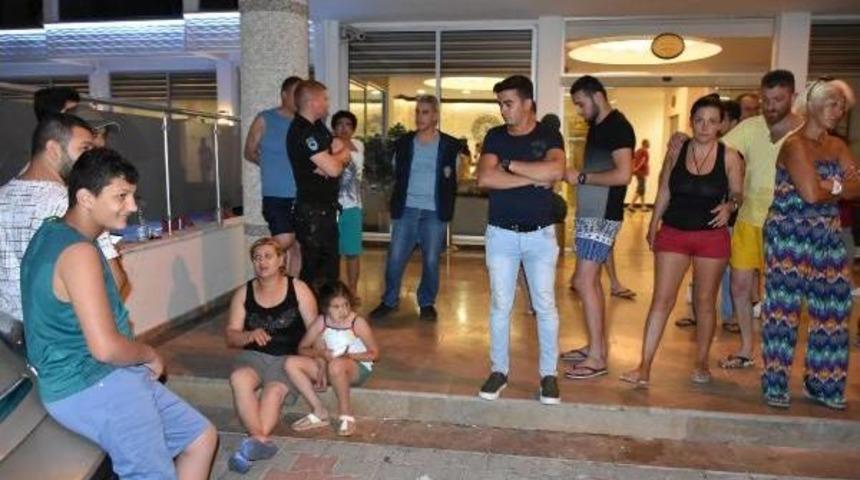 Marmaris'te Otel Kapısında Kalan Tatilciler Muhatap Bulamadı