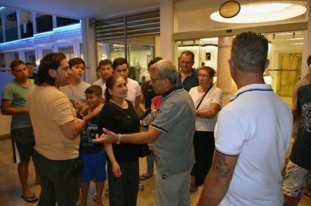 Marmaris'te Otel Kapısında Kalan Tatilciler Muhatap Bulamadı