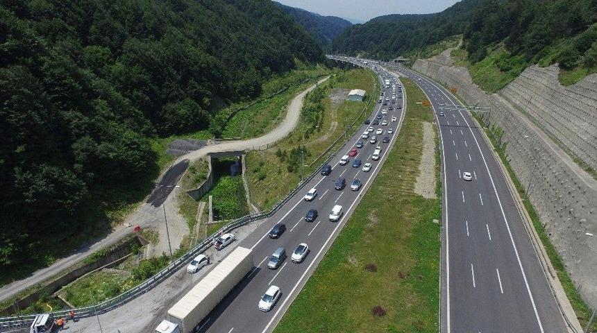 Bayram Trafiği Drone&rsquo;la G&ouml;r&uuml;nt&uuml;lendi