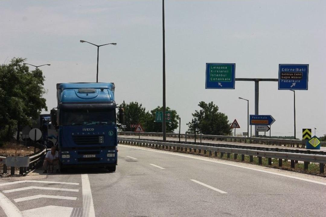 (&ouml;zel Haber) Komşu &lsquo;durdu&rsquo; Kapıkule &lsquo;doldu&rsquo;