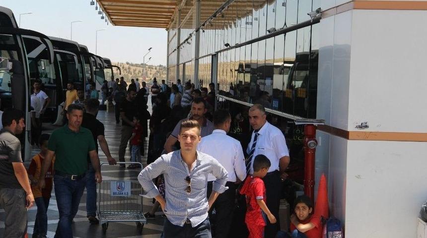 Şanlıurfa Otogarında Bayram Yoğunluğu