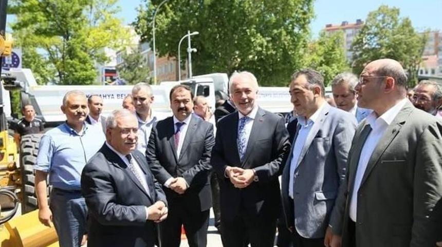 K&uuml;tahya Belediyesi Ara&ccedil; Filosunu G&uuml;&ccedil;lendirdi