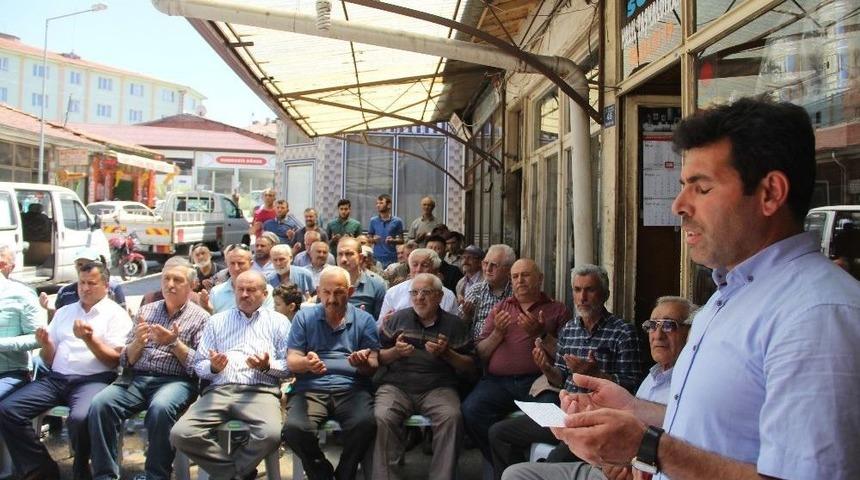 Esnaflar, Y&uuml;zyıllardır Devam Eden Arefe Duasında Buluştu