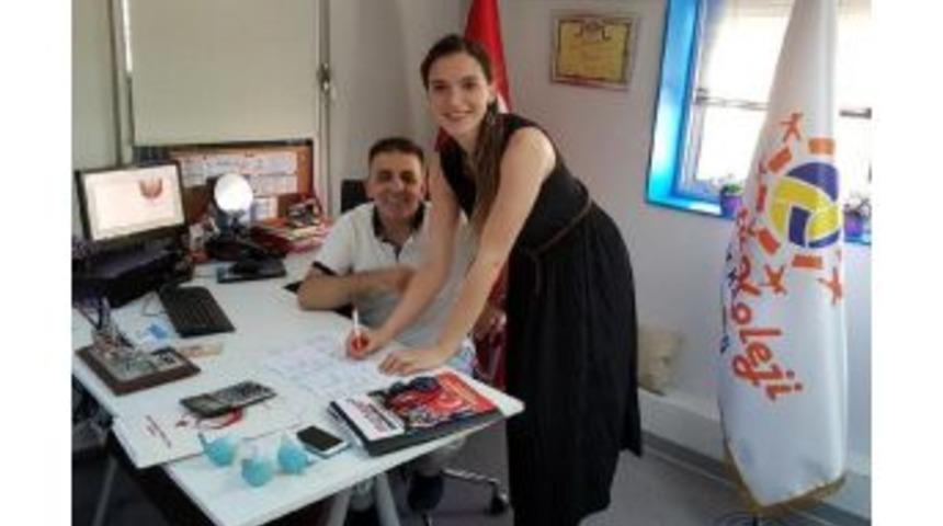 Rota Koleji'nde G&uuml;lşah D&ouml;nd&uuml;