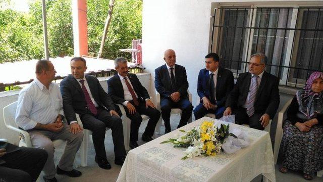 Başkan Seyfi Dingil, Şehit Ve Gazi Aileleri İle Bayramlaştı 1