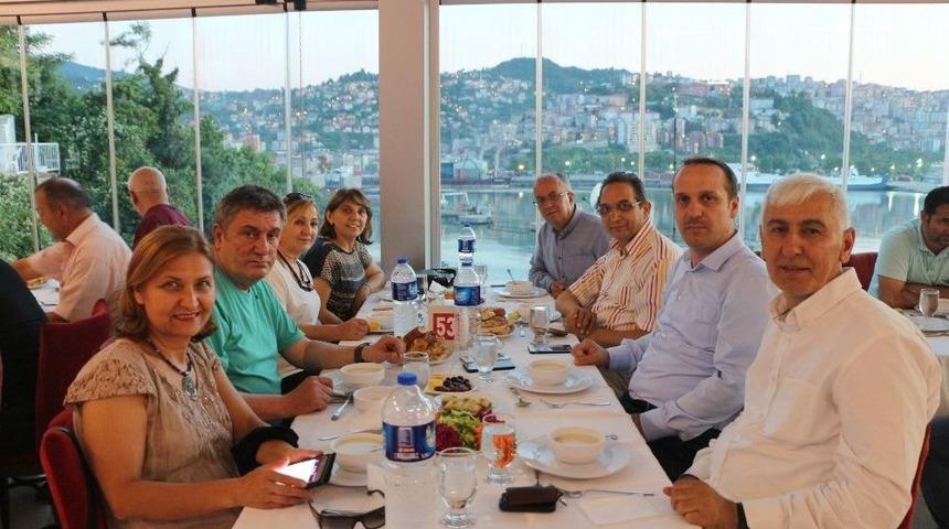 Gazeteciler İftarda Buluştu