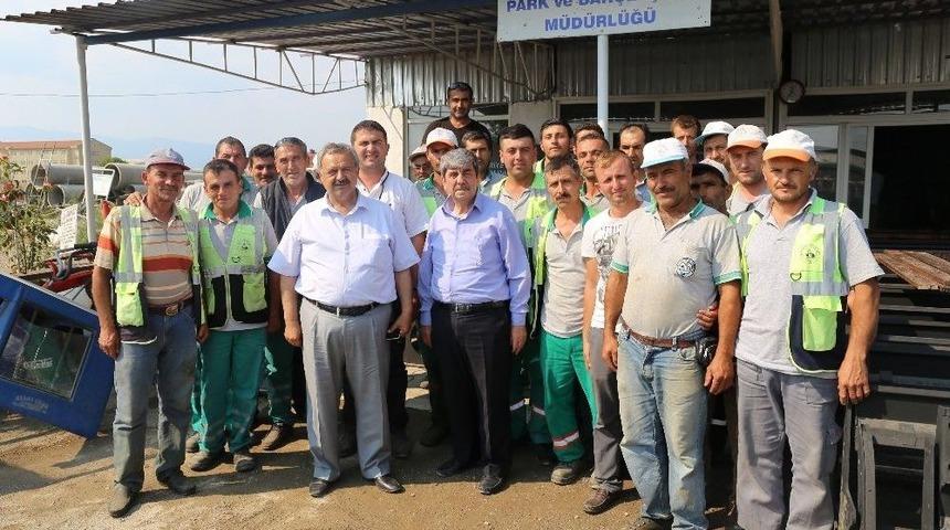 Başkan Uysal, Belediye Personeli İle Bayramlaştı