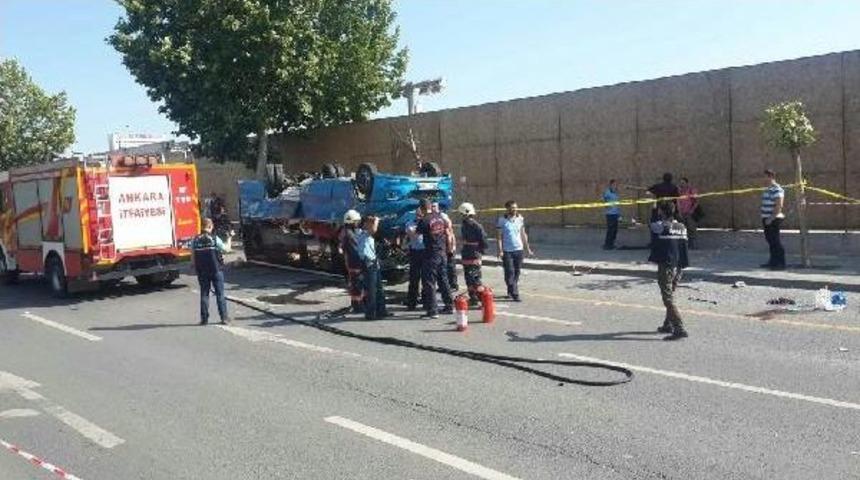 Başkentte Minib&uuml;s Kazası; 17 Yaralı (1)