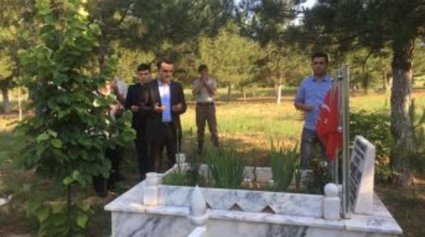 Altıntaş’ta Mezarlık Ziyareti