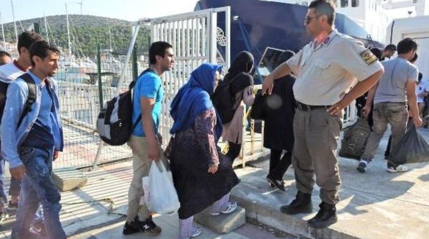 &Ccedil;eşme'de 53 Ka&ccedil;ak Yakalandı