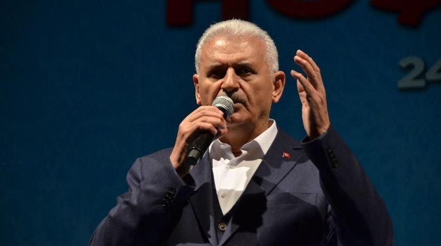 Başbakan Yıldırım: &ldquo;fet&ouml;&rsquo;n&uuml;n Ayakta Alkışladığı Y&uuml;r&uuml;y&uuml;ş&uuml; Yapmak Adalet Değil Olsa Olsa Gaflettir&rdquo;