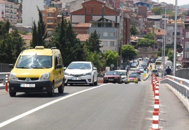 Kocaseyit Kavşağı Trafiğe Açıldı