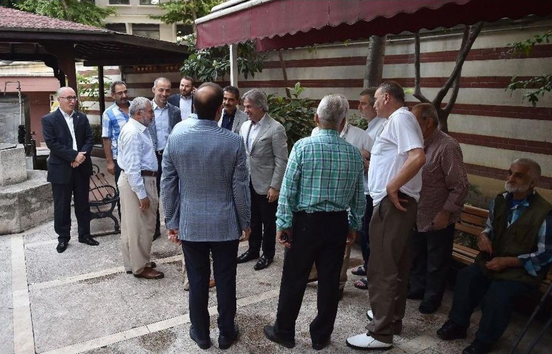 Geleneksel Tophane Bayramlaşması Renkli G&ouml;r&uuml;nt&uuml;ler Oluşturdu