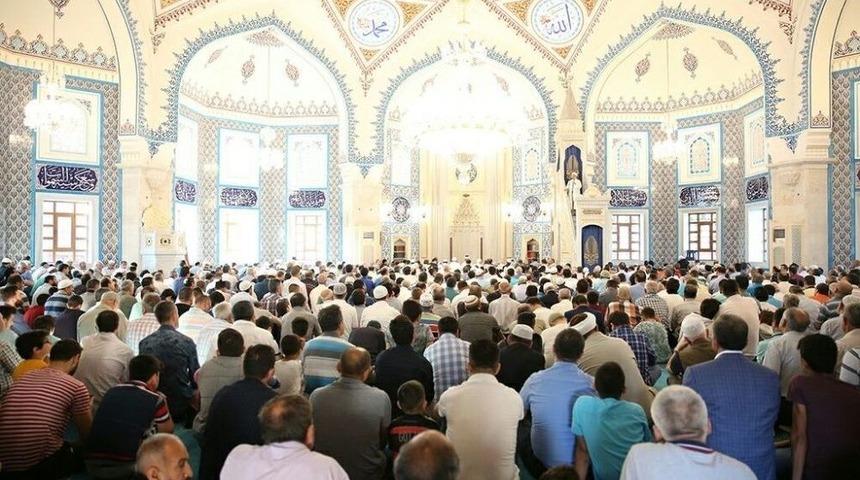 Zeytinburnu Belediye Başkanı Murat Aydın, Vatandaşlarla Bayramlaştı