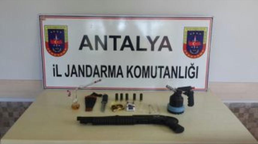 Manavgat&rsquo;ta Uyuşturucu Operasyonu