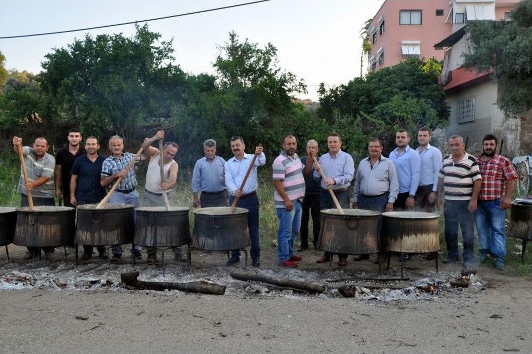 Keşkekli Bayram Geleneği 60 Yıldır S&uuml;r&uuml;yor
