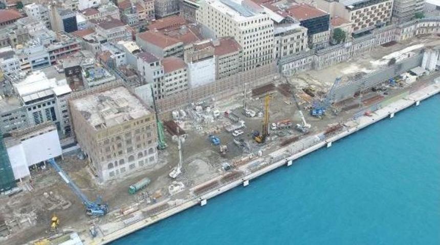 Galataport'ta Yıkım Işlemi B&uuml;y&uuml;k &Ouml;l&ccedil;&uuml;de Tamamlandı